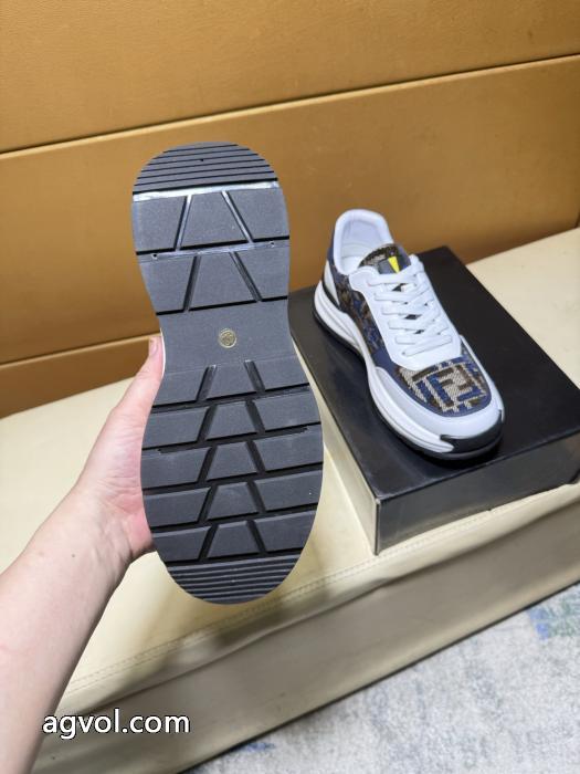 スニーカーフェンディ多様なシーンで大活躍 先行入荷 爆買い正規品偽 ブランド.._0_4