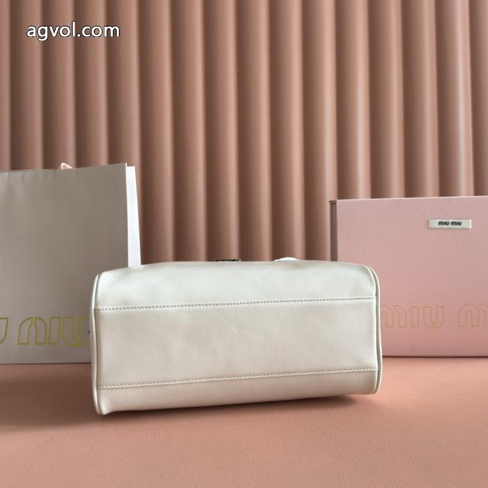 バッグ完売前に 海外大人気 定番人気MIUMIUコピー ブランド 優良._0_3
