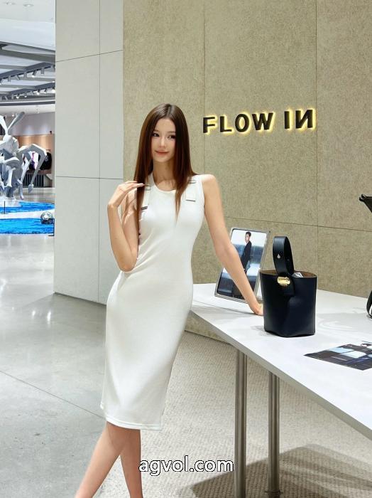ワンピースコピー 商品 ブランドLOEWEファッション 2026限定モデル 数量限定超特価_0_6