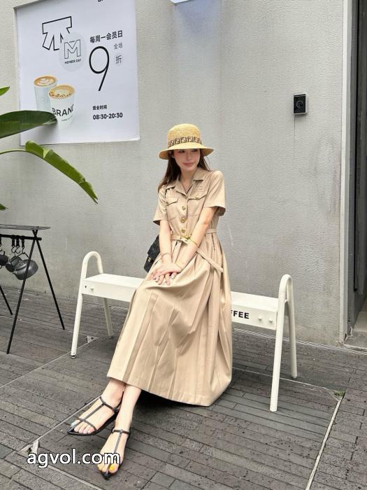 即発送OK 2026話題となる 限定価格ブランド 品 コピーMIUMIUワンピース_0_4