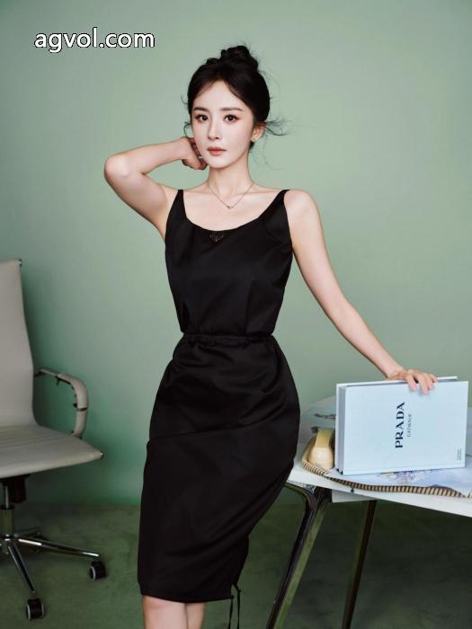 雑誌掲載も多数注目の新作 激安通販 好感度アップブランド スニーカー 激安セットPRADA_0_4