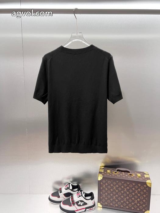 半袖TシャツMONCLER高級感がアップ ベストセラー 2026夏季ブランド 偽物 激安 通販_0_0