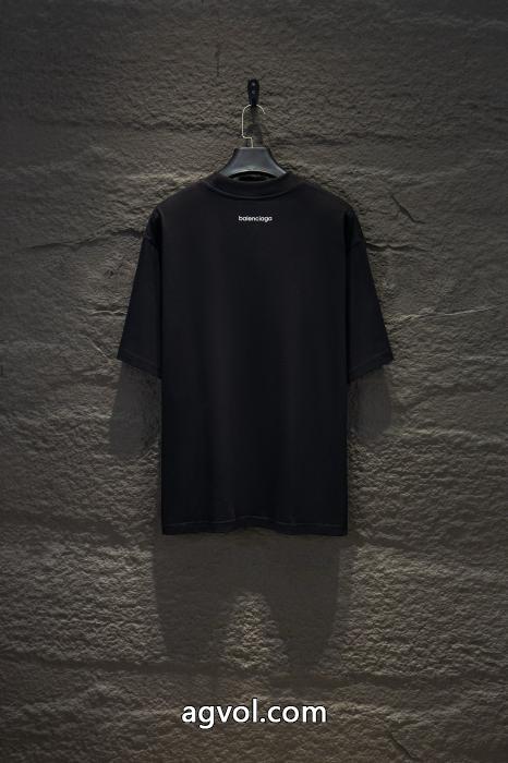 balenciaga日本即完売予想 大絶賛 必須アイテムブランド 偽物半袖Tシャツ_0_3