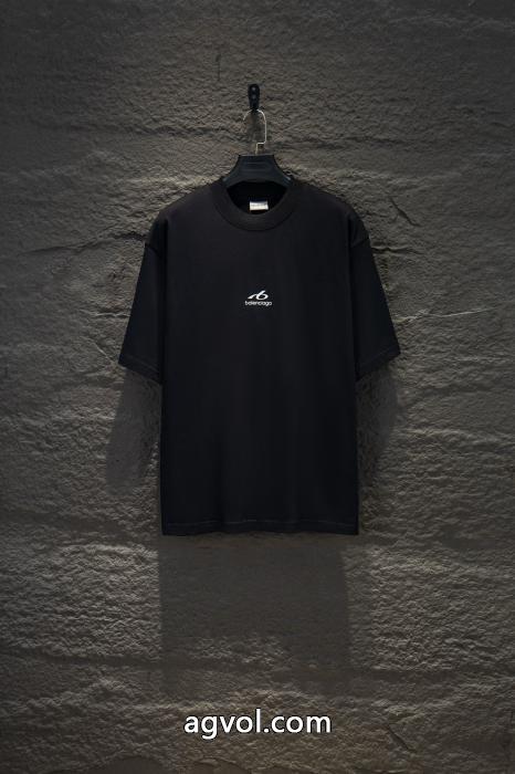 balenciaga日本即完売予想 大絶賛 必須アイテムブランド 偽物半袖Tシャツ_0_4