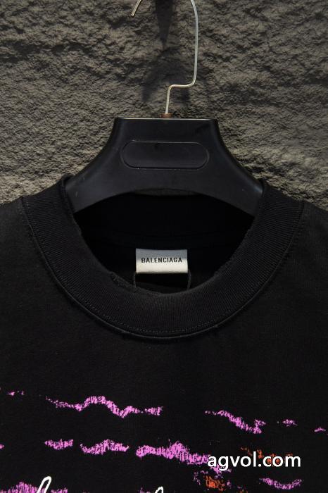 balenciaga半袖Tシャツ偽 ブランド 存在感のある 流行の注目ブランド 新作限定便利でめちゃ可愛_0_3