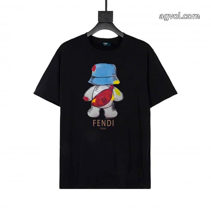 コピー 商品 ブランドFENDI即発送可 2026新作も続々登場! 最旬のスタイル半袖Tシャツ_0_1