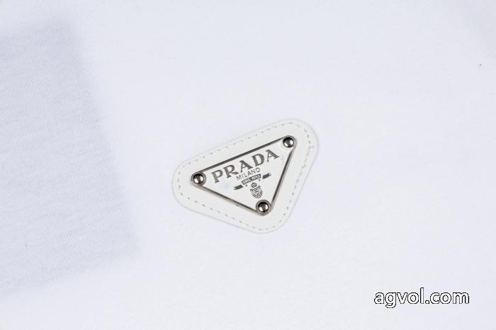 即対応 価格帯が魅力的 存在感のある半袖Tシャツコピー 品 販売PRADA_0_1