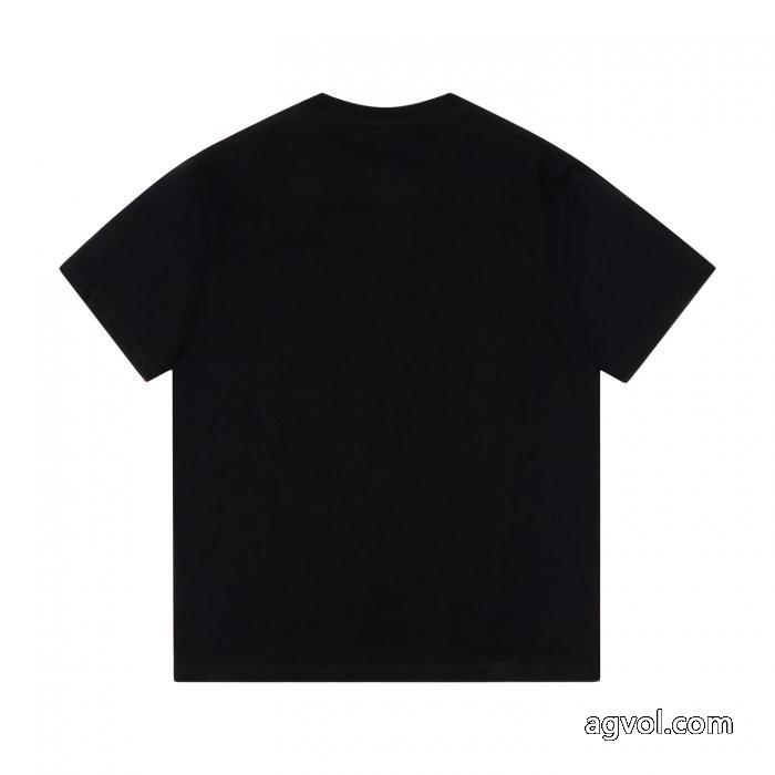 即対応 価格帯が魅力的 存在感のある半袖Tシャツコピー 品 販売PRADA_0_3