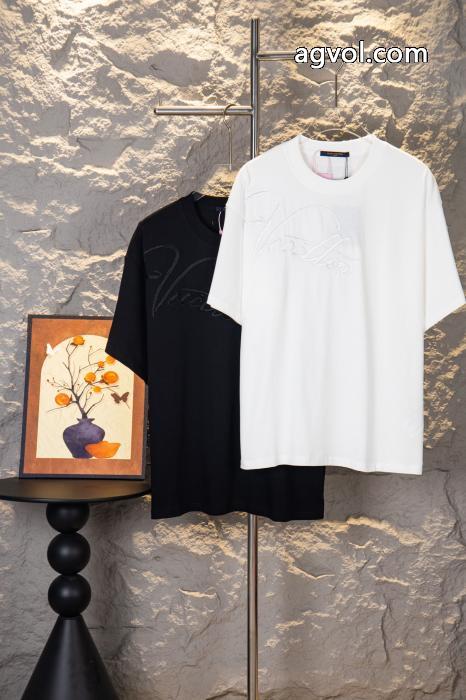 大人の定番 日本未入荷 注目の春ファッション一番スーパー ブランド コピー半袖TシャツLOUIS VUITTON_0_1