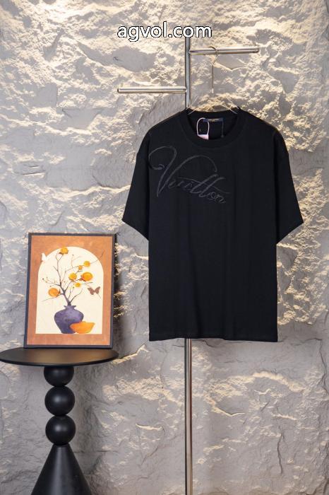 大人の定番 日本未入荷 注目の春ファッション一番スーパー ブランド コピー半袖TシャツLOUIS VUITTON_0_3