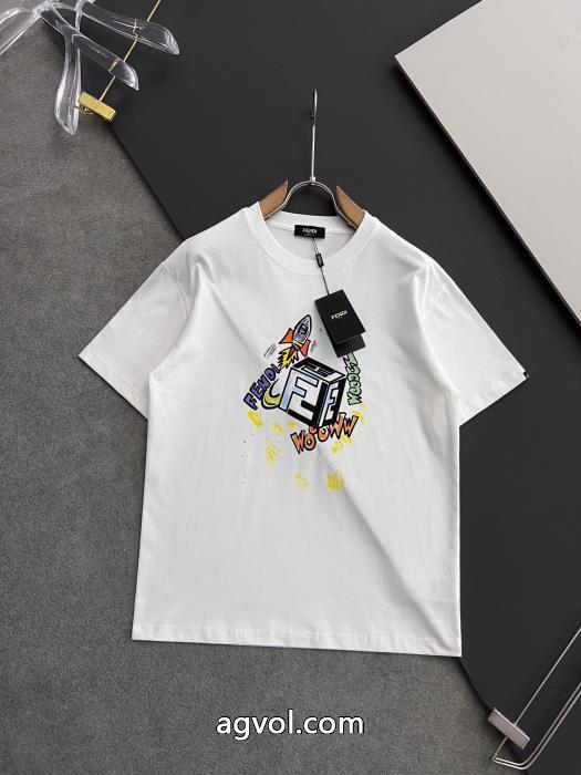 2026新作大注目 大注目 スタイルアップ見えなシンプル半袖TシャツFENDI偽 ブランド _0_4