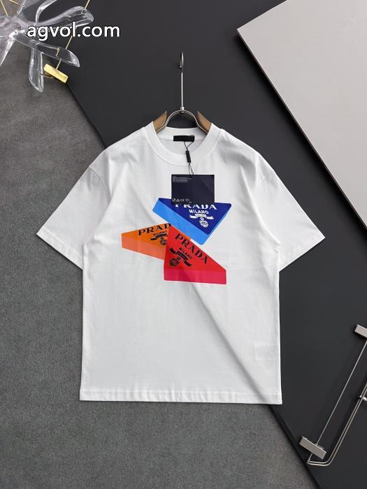 激安 セール価格でお得 2026年トレンド感が強い半袖Tシャツブランド 品 スーパー コピーPRADA_0_4
