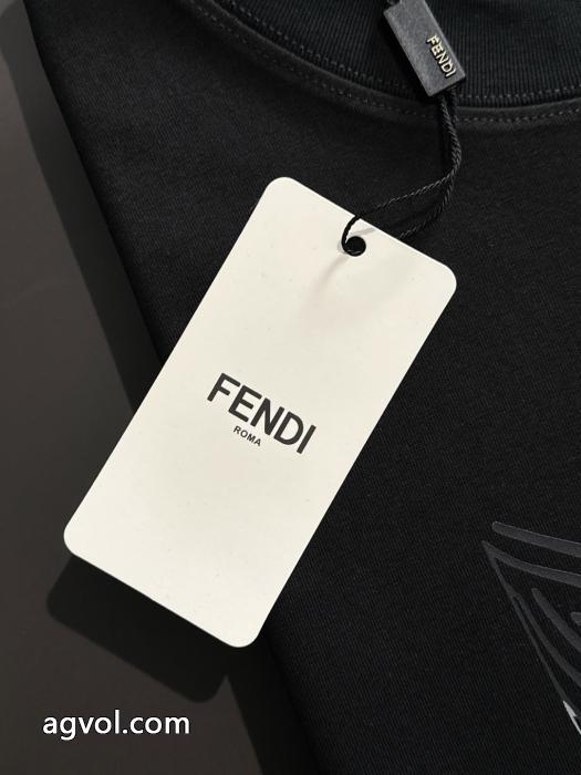 高品質な新品 サラサラの着心地 ついに登場スーパー コピー 安心 サイト半袖TシャツFENDI_0_0