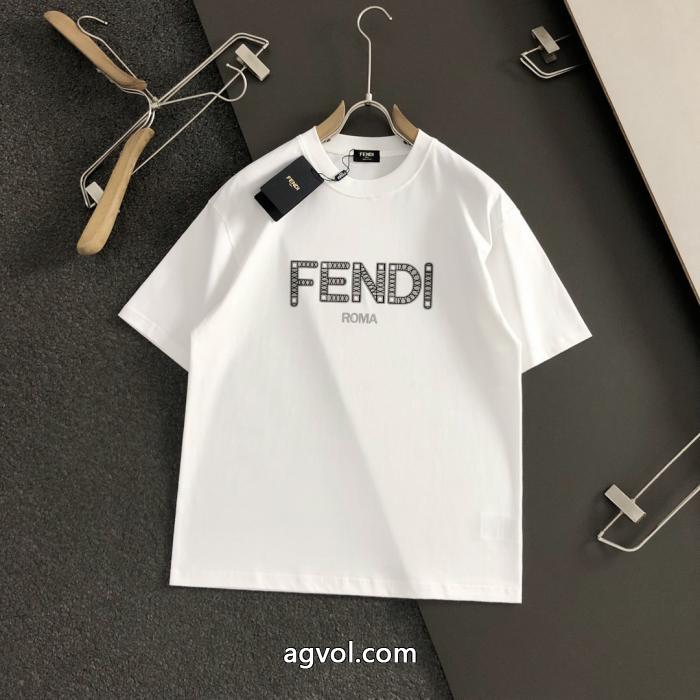 ブランド コピー 優良店FENDI半袖Tシャツ格安！     最新作期間限定セール 低単価で挑戦しやすく_0_1