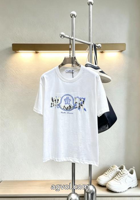 ブランド レプリカMONCLER半袖Tシャツ高級感溢れる 限定価格 毎日大活躍 _0_2