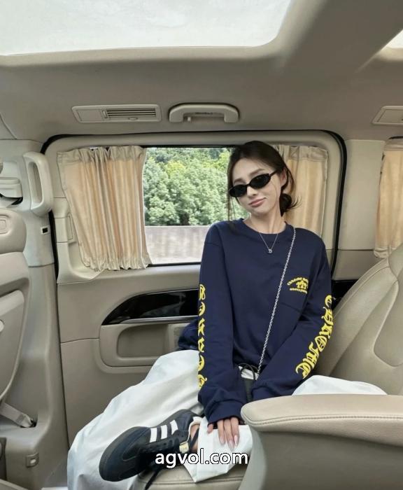 独特 最前線2026 人気販売中CHROME HEARTSコピー ブランド 優良長袖Tシャツ_0_1