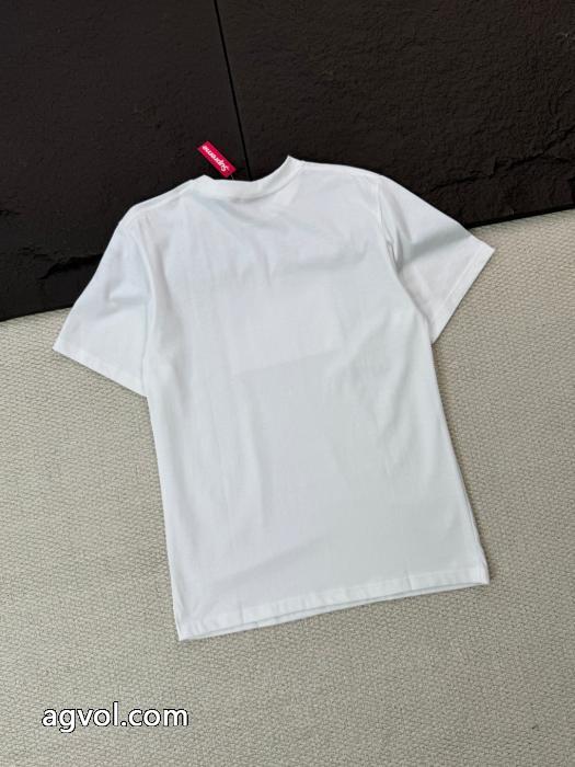 SUPREMEコピー ブランド 通販 安心半袖Tシャツシンプルなデザイン 最安値新作 個性的なデザイン _0_0