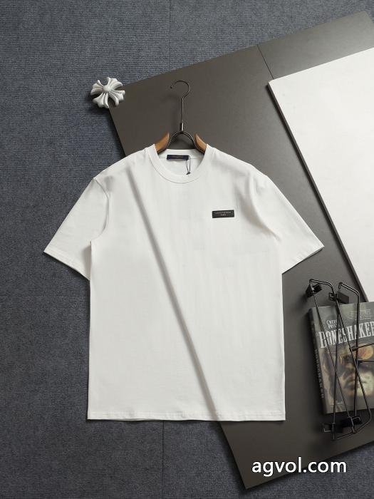 雑誌掲載アイテム  新品入荷 NEW大変素敵ブランド スーパー コピー 店舗半袖TシャツLOUIS VUITTON_0_2
