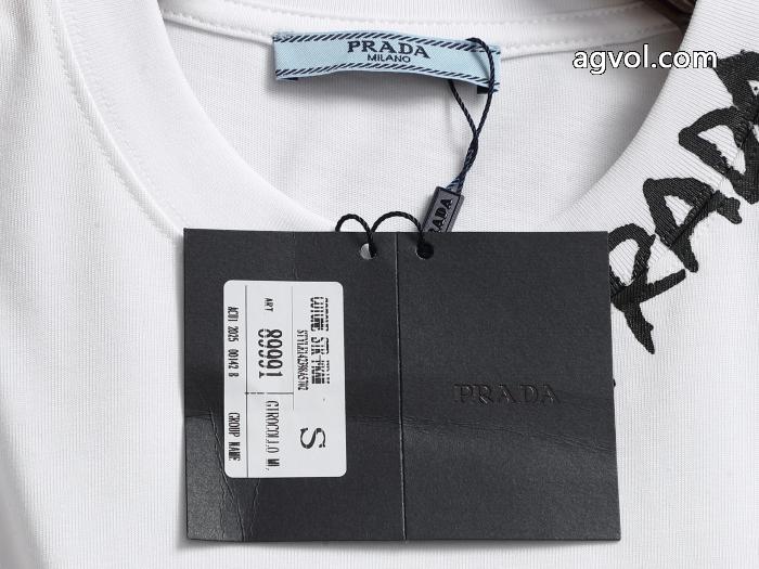 半袖Tシャツ偽物 通販 サイトPRADA夏季新作品 気軽に着れる 格好良いアイテム_0_4