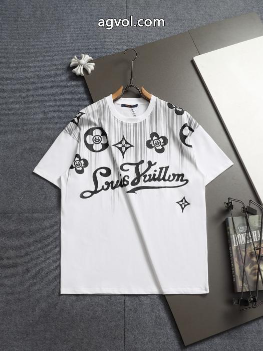 コピー 品 ブランドLOUIS VUITTON2026年新作再入荷 圧倒的人気アイテム 26AWの最新アイテム半袖Tシャツ_0_0