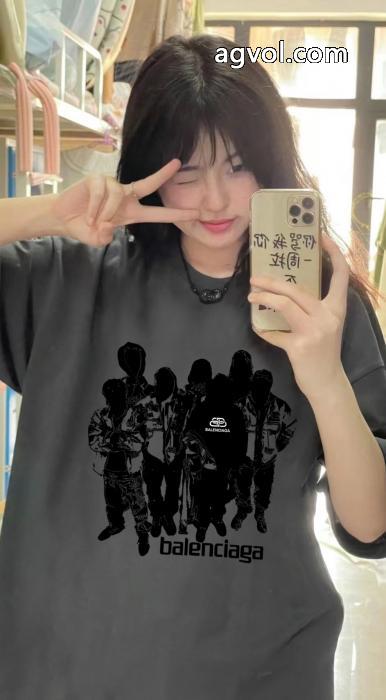 ブランド 偽物 激安balenciaga安定した質感 ファスナー式 優秀なアイテム半袖Tシャツ_0_1