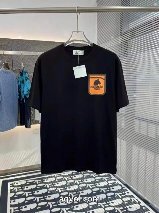 話題のブランド 2026限定新作 モードな雰囲気HERMES半袖Tシャツコピー 品 販売_0_3