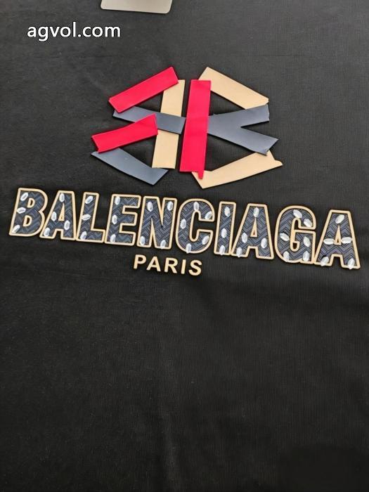最安値 可愛いデザイン 最高に人気商品!balenciaga半袖Tシャツブランド コピー 着払い_0_2