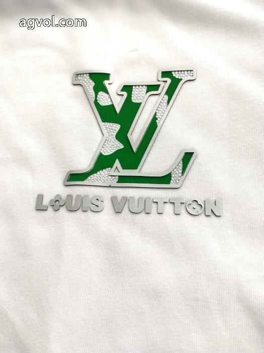 一番人気 新作日本未入荷 お洒落自在スーパー コピー 通販LOUIS VUITTON半袖Tシャツ_0_2