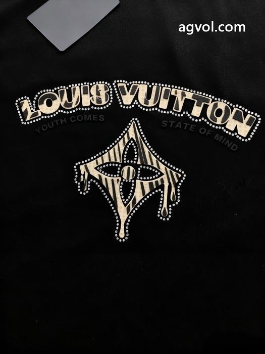 LOUIS VUITTONスーパー コピー著名人愛用 大人買い必須なこの2026 新作数量限定セール半袖Tシャツ_0_2