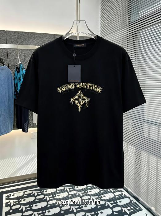 LOUIS VUITTONスーパー コピー著名人愛用 大人買い必須なこの2026 新作数量限定セール半袖Tシャツ_0_3