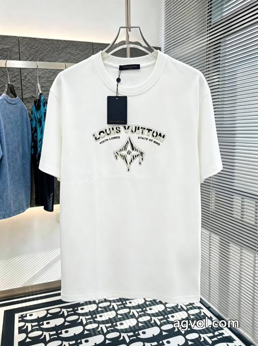 LOUIS VUITTONスーパー コピー著名人愛用 大人買い必須なこの2026 新作数量限定セール半袖Tシャツ_0_4