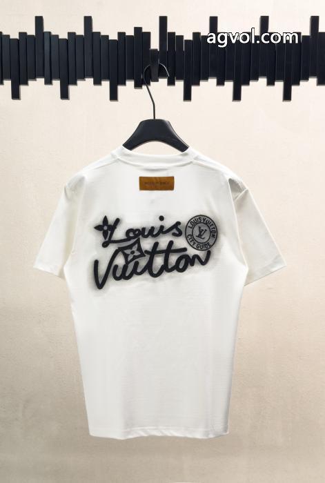 激安 ブランド数量限定販売 激安通販限定商品 今年の2026は最安値半袖TシャツLOUIS VUITTON_0_1