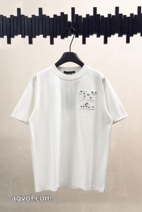 半袖Tシャツお洒落に魅せる 好印象をゲット 流行シンボルLOUIS VUITTONブランド 偽物_0_1
