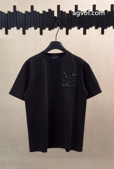 半袖Tシャツお洒落に魅せる 好印象をゲット 流行シンボルLOUIS VUITTONブランド 偽物_0_2