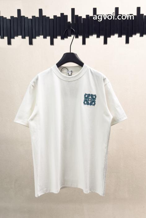 半袖Tシャツ 2026スーパー コピーシルエットな雰囲気 新シーズン  数量限定お買い得LOEWE_0_1