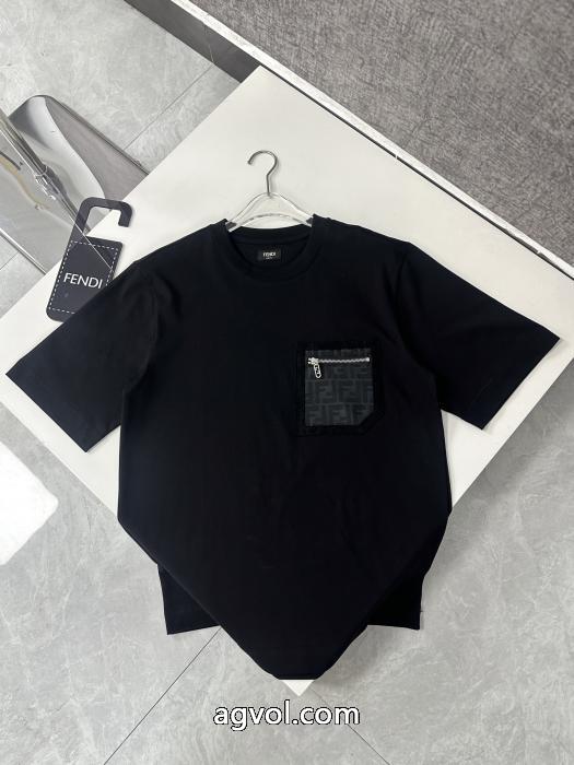 唯一無二の存在 日本即完売予想 お気に入りの上品スーパー コピー 通販FENDI半袖Tシャツ_0_0