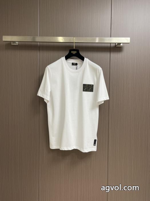 新商品! 今シーズン人気のアイテム 高い人気アイテム通販 ブランド半袖TシャツFENDI_1_1