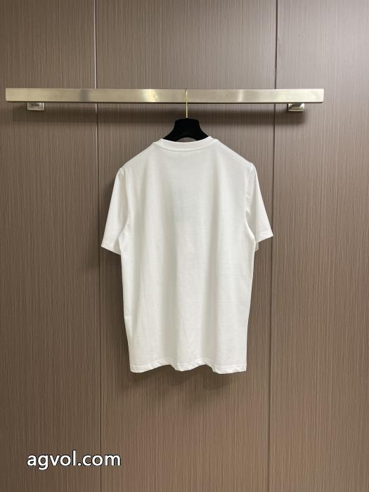 新商品! 今シーズン人気のアイテム 高い人気アイテム通販 ブランド半袖TシャツFENDI_1_3