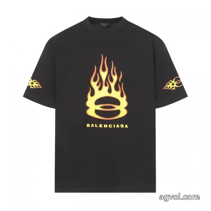 balenciagaブランド コピー 着払い半袖Tシャツ今欲しいのは 品質保証260%新品 人気沸騰なアイテム_0_3