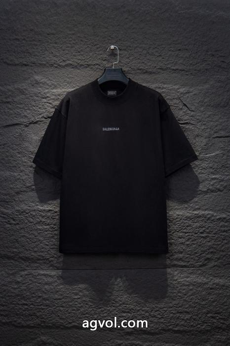 バレンシアガブランド 品 コピー激安上品 超希少商品 圧倒的な新作半袖Tシャツ_0_1