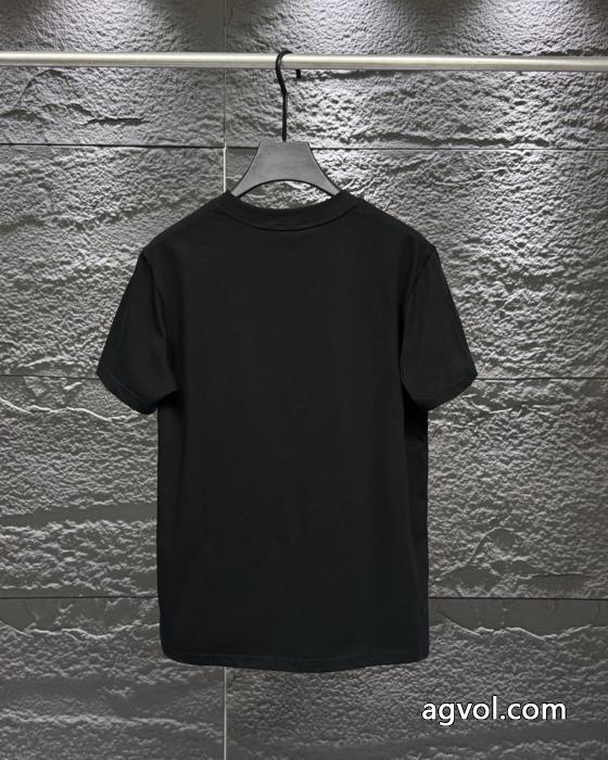 高い人気アイテム 半額セール 超目玉BURBERRY半袖Tシャツブランド アクセサリー 激安_0_4