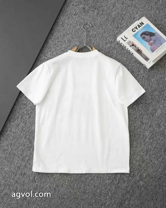 スーパー コピー 安心2026限定 男女兼用に人気 上品な印象 超希少半袖TシャツBURBERRY_0_2