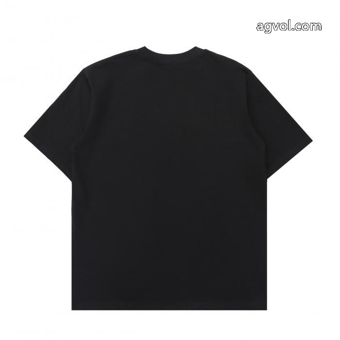 高いファション性 人気爆発新作登場 今年の夏は着こなし半袖Tシャツ激安 通販 ブランドBURBERRY_0_0