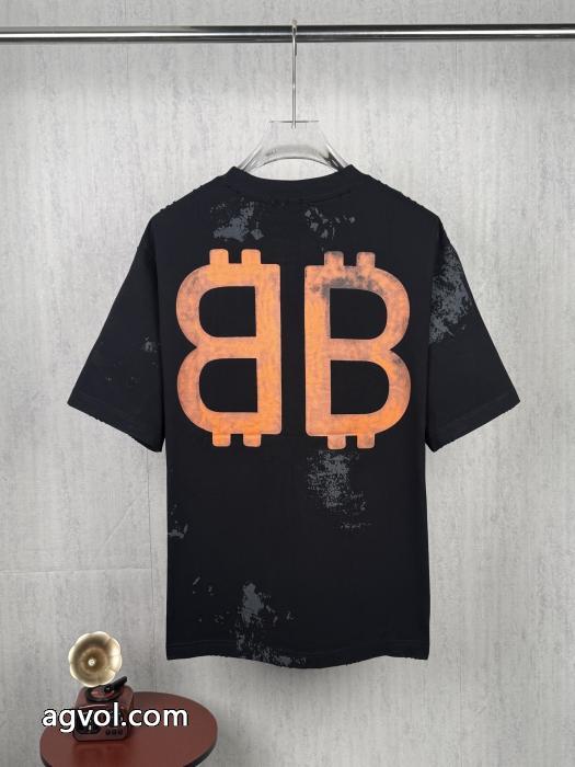 偽物 ブランド注目度UP！ 高級感ある お手頃価格でGET半袖Tシャツbalenciaga_0_2