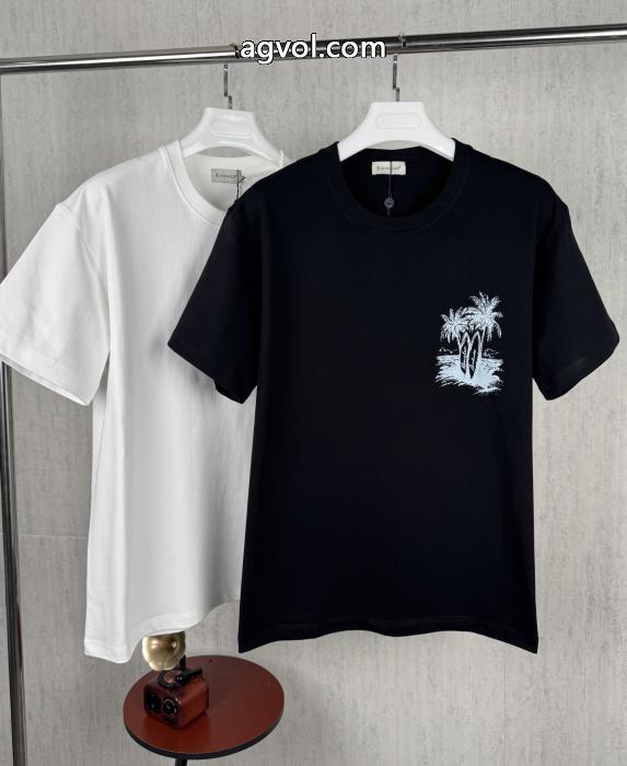 MONCLERスーパー コピー 安心半袖Tシャツ気持ちいい真夏日にぴったり 究極な着心地 即対応_0_2