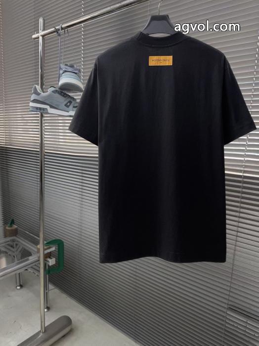 半袖Tシャツお手頃価格で人気商品 超目玉 抜け感や着心地重視偽 ブランド 通販LOUIS VUITTON_0_1