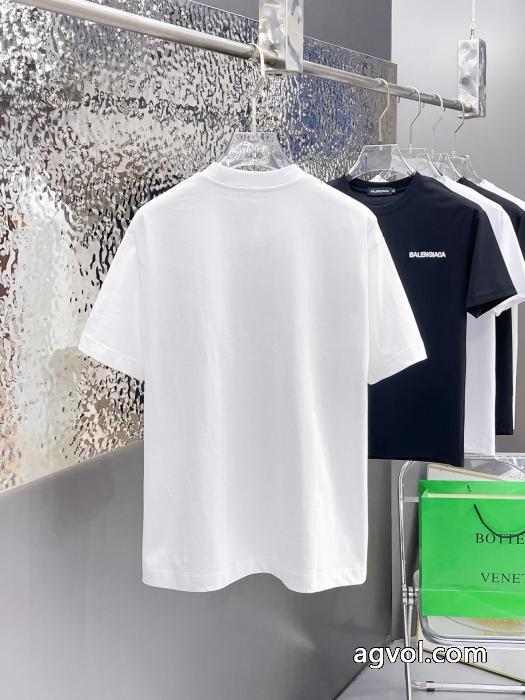 PRADAブランド 品 コピー半袖Tシャツ人気定番新作 今季トレンド 高級感演出_0_2