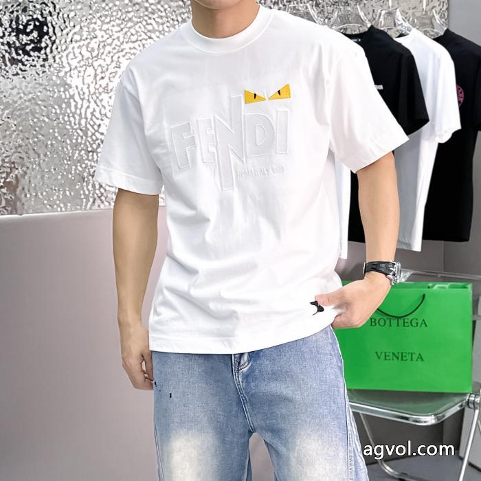 魅力ファッション 着心地抜群！ 2026FENDI半袖Tシャツスーパー コピー 販売_0_1