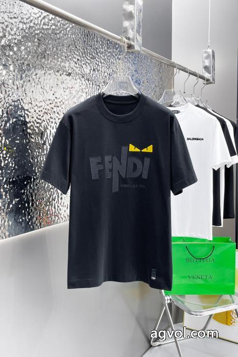 魅力ファッション 着心地抜群！ 2026FENDI半袖Tシャツスーパー コピー 販売_0_4