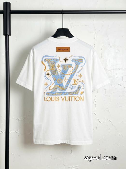 定番素敵 雑誌掲載アイテム 機能性抜群！LOUIS VUITTONコピー 商品 通販半袖Tシャツ_0_2
